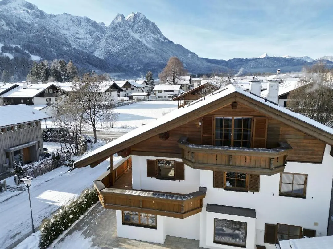 Ferienhaus Die 14 Mit Infrarotkabine contacts